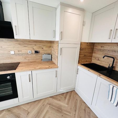 R1 - Private Room In Modern Shared Apartment, Each With Kitchenette, Central Birmingham Exteriör bild
