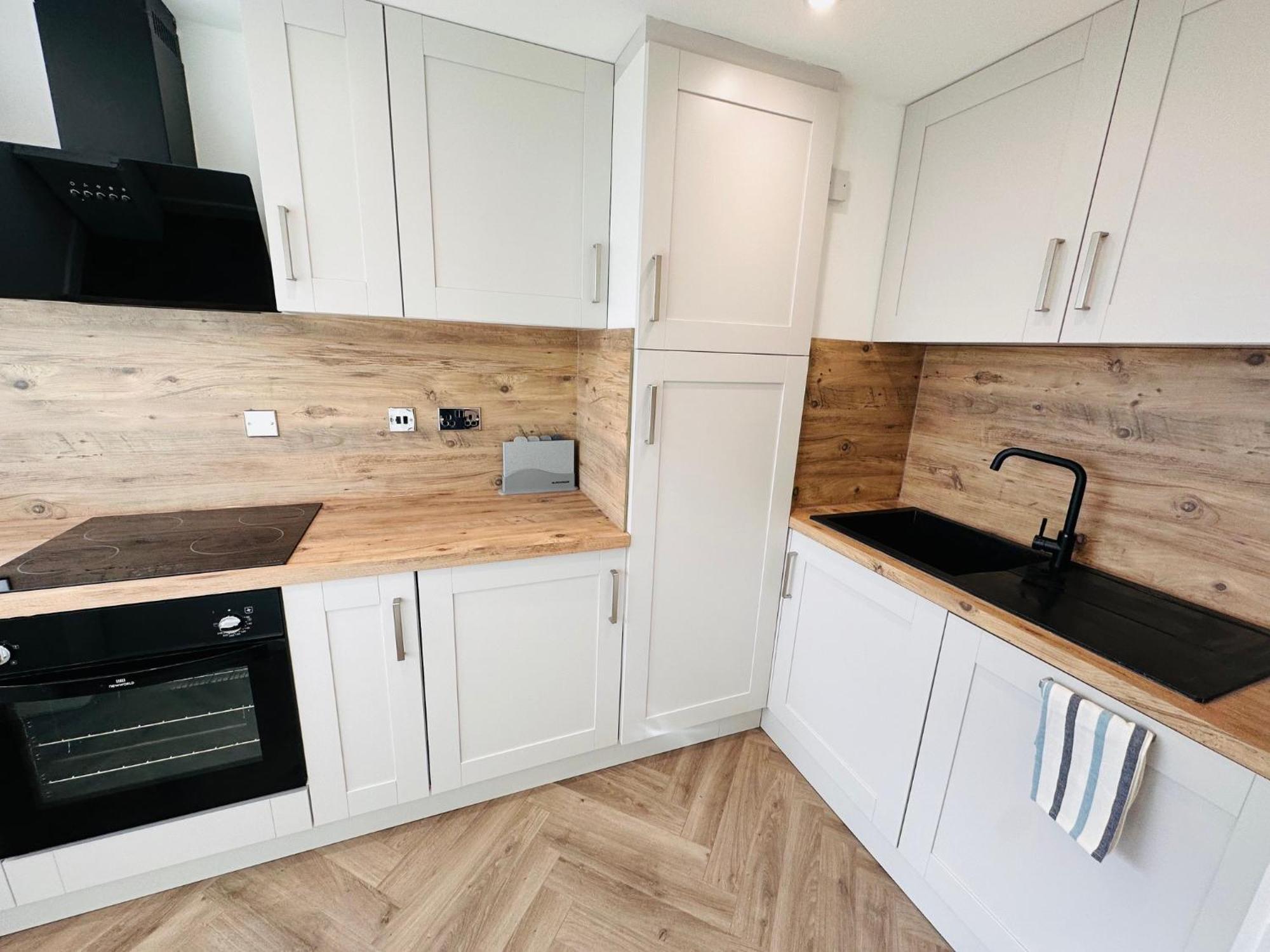 R1 - Private Room In Modern Shared Apartment, Each With Kitchenette, Central Birmingham Exteriör bild